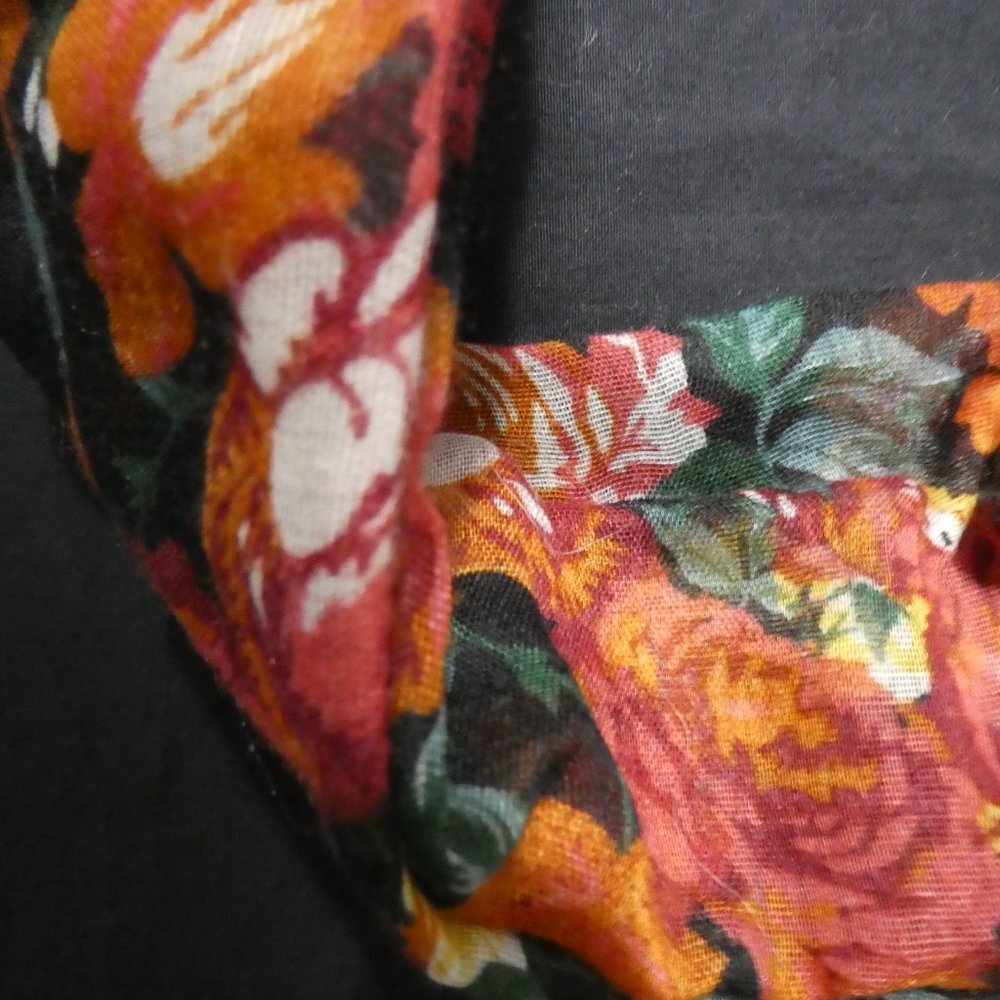 Floral Infinity Scarf - Picture 5 of 6